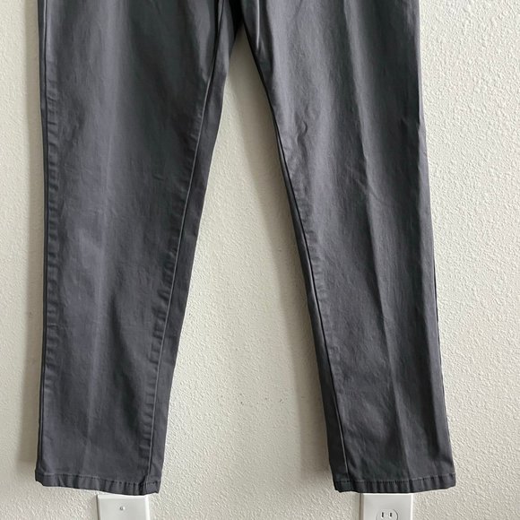 Saks Fifth Avenue Men's Active Gray Pants Size 30x30 - Picture 2 of 11